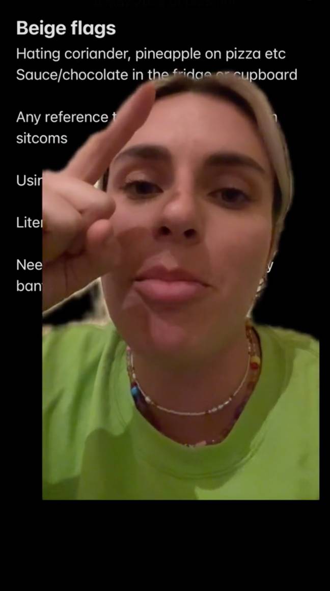Caitlin advises singletons to leave the pineapple on pizza debate in the past. Credit: TikTok/@itscaito