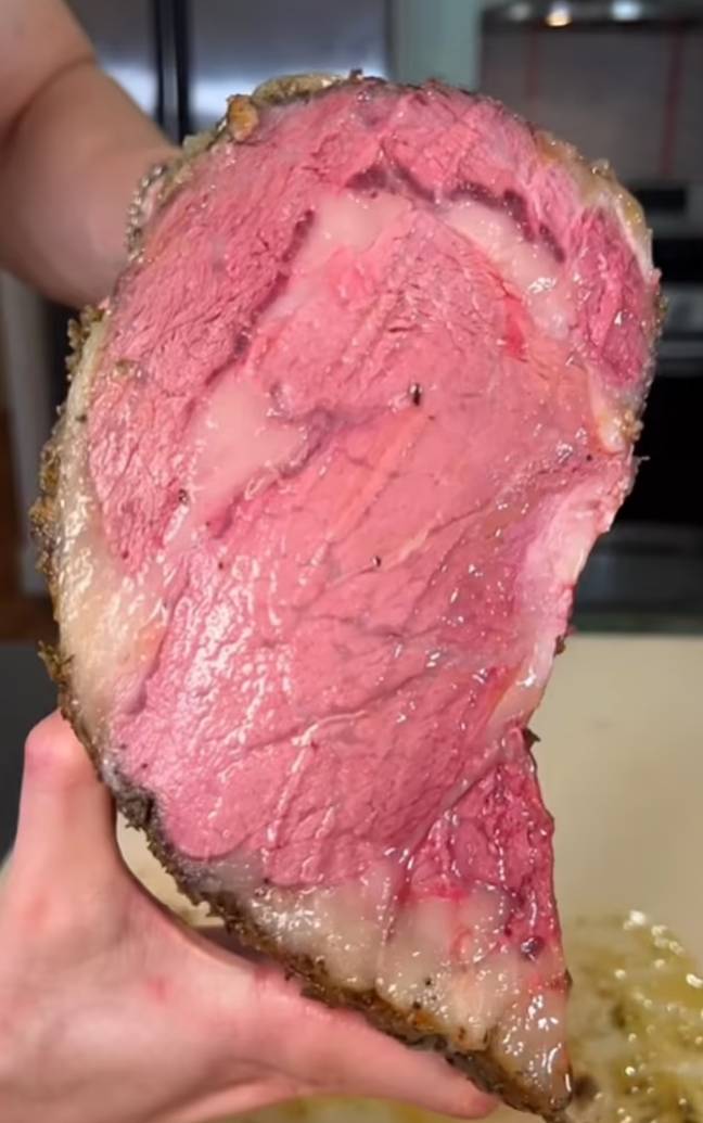 Some viewers said the rib roast was still raw. Credit: Instagram/@brooklynpeltzbeckham