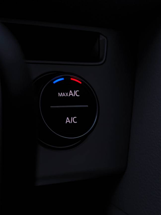 Drivers are only now just realising they don’t know how to use the outside and inside circulation button properly on cars. Credit: Abdulvahap Demir / Pexels
