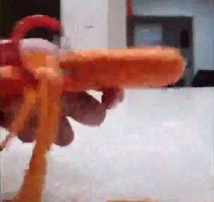 Carrot peeling expert in action. Credit: TikTok/liv.dalton