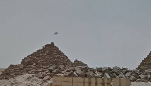 UFO flying over the Giza Pyramids in Egypt? (Credit: Google Maps)