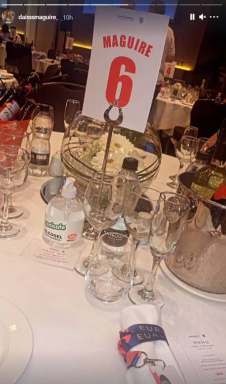  Harry Maguire's sister Daisy shared her family's table decorations for the event. Credit: Instagram/@daisssmaguire_