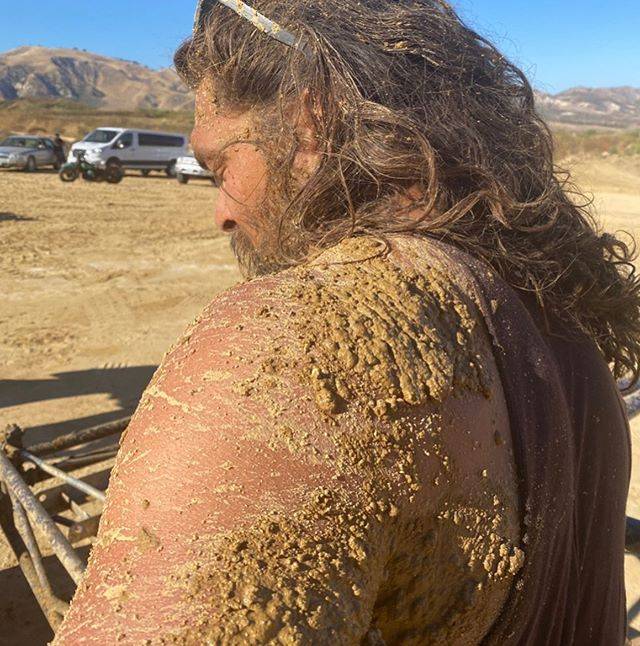 The man was literally caked (Credit: @prideofgypsies)