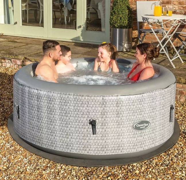 Tesco's hot tub currently costs £265, that's £16 more expensive than Lidl's. Credit: Tesco