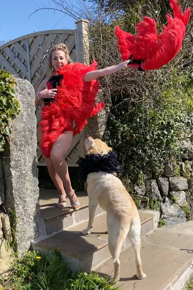 Even Hendrix had a fancy feather collar (Credit: Caters News)