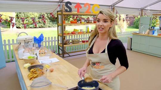 Celebrity Bake Off's Nadine Coyle (Credit: Channel 4)