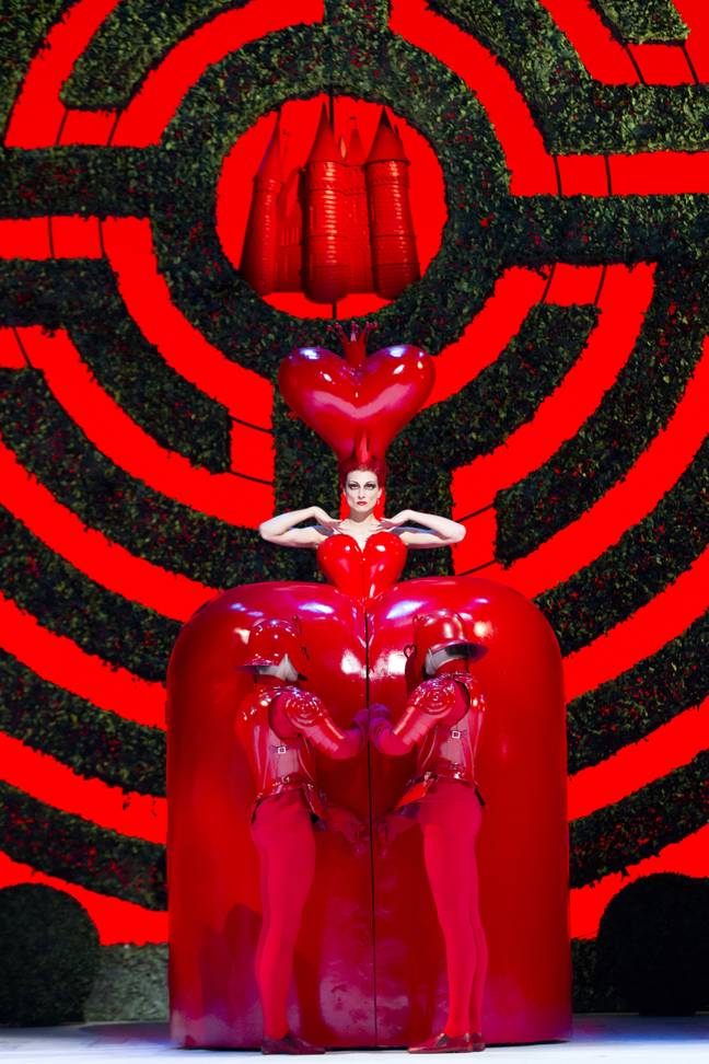 Credit: Alice in Wonderland, The Royal Ballet. Zenaida Yanowsky ©ROH, Johan Persson, 2011.