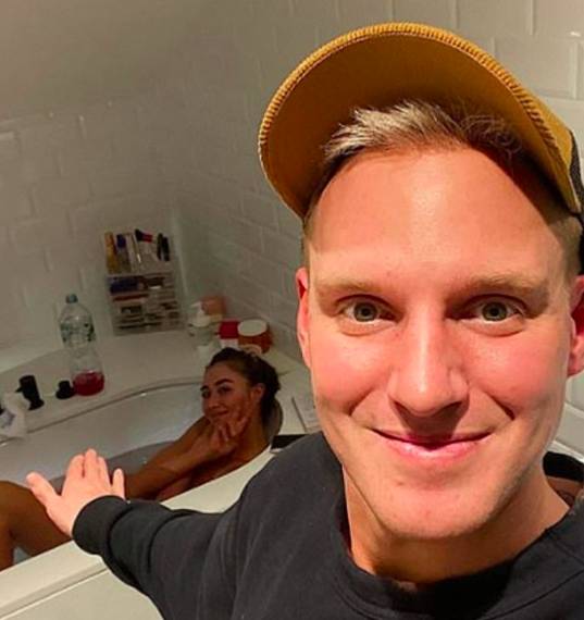 Jamie shared this bathtub picture of Sophie days earlier (Credit: Instagram/ Jamie Laing) 