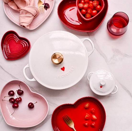The Le Creuset collection is perfect for Valentine's Day (Credit: Le Creuset)