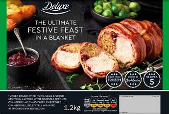 The deluxe dinner in a blanket is in Lidl stores now, priced £9.99 (Credit: Lidl)