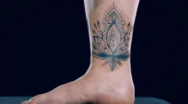 Tattoo fixer Alice created a beautiful custom mandala design to cover up the pot noodle tat (Credit: Channel 4)