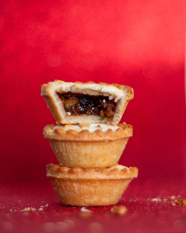 Would you want to smell like mince pies for Christmas? (Credit: Unsplash)