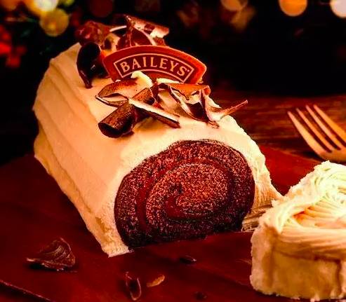 Excuse us while we drool at this Yule Log (Credit: Baileys/ Finsbury Food Group)