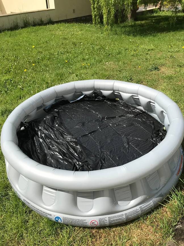One person has come up with the ultimate hack for heating their paddling pool (Credit: Lainey Thomson)