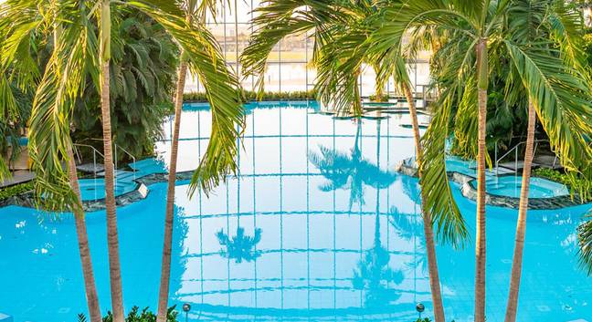 The indoor park will be a tropical paradise (Credit: Therme Manchester)