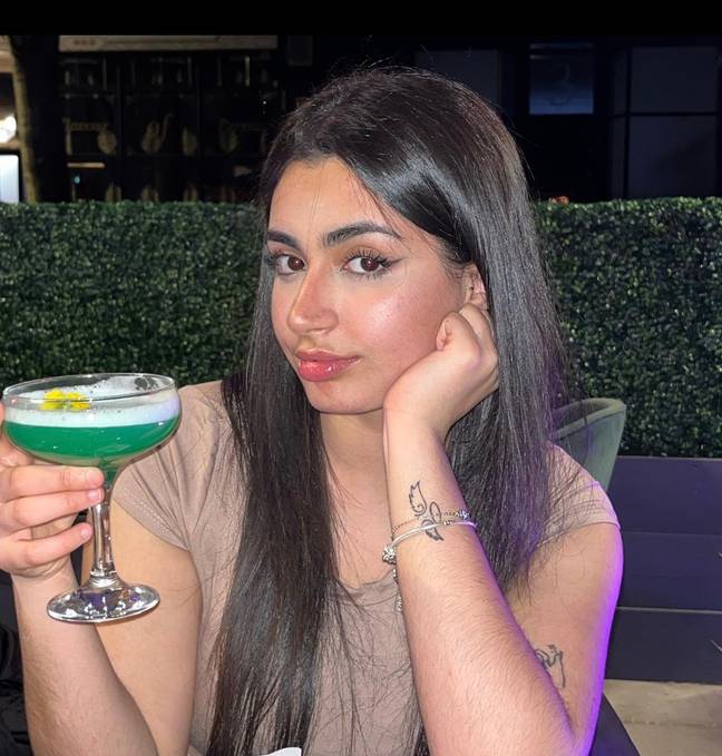 Baneen Abbas was between 16 and 17 years old when she ‘decided to be more confident’ about her body hair. Credit: @c4tchm3ify0ucan / Instagram.