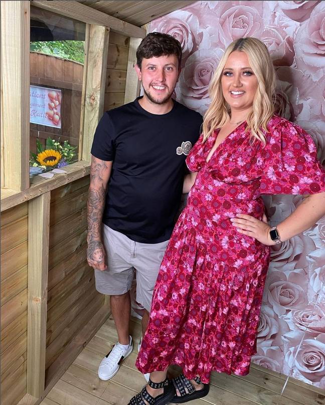 Ellie took to her Facebook page to tell family, friends and fans that she wants to raise money for Headway, the brain injury association (Credit: Ellie Warner Instagram).