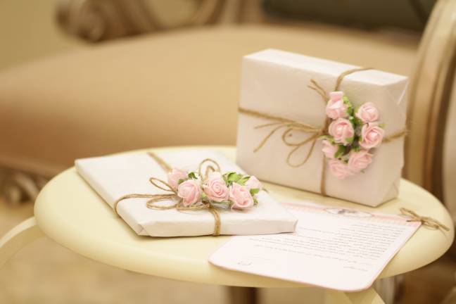 A bride requested all gifts should cost at least $250 (Credit: Unsplash)