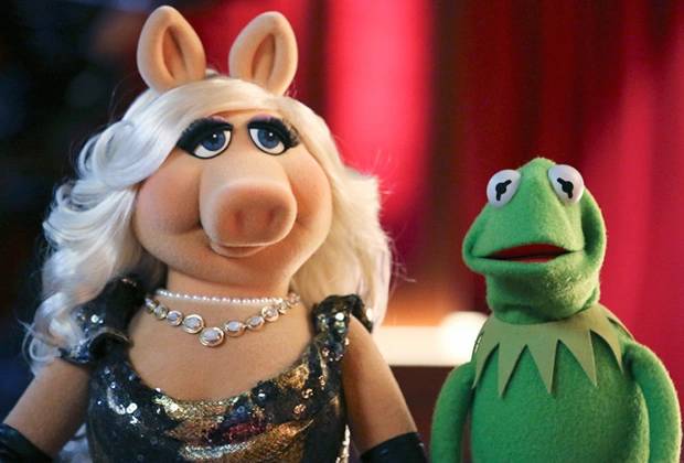 Kermit the Frog and his wife Miss Piggy. Credit: ABC.