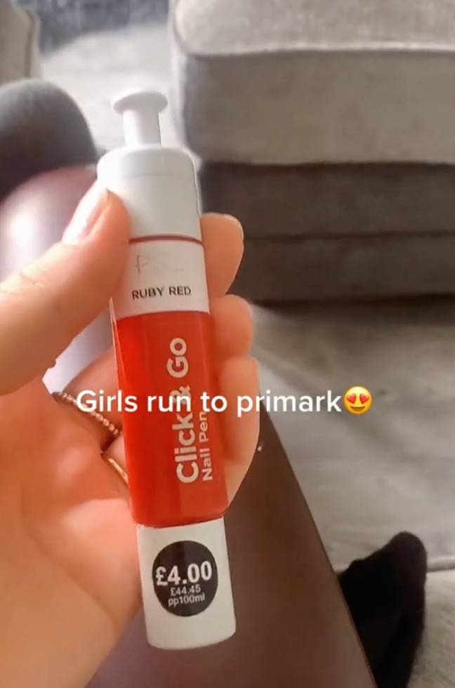 The woman revealed how to use the pens (Credit: TikTok/@chlocarter8)