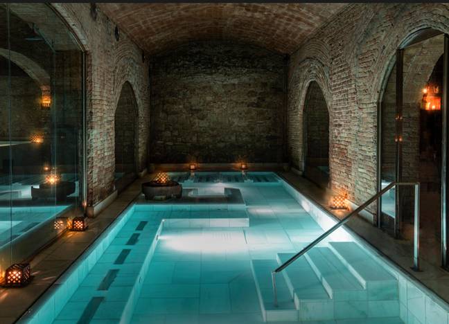 There lots of experiences for both singletons and couples (Credit: AIRE Ancient Baths London)