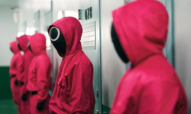 Squid Game Fans Are Just Realising The True Colour Of Guard’s Suits