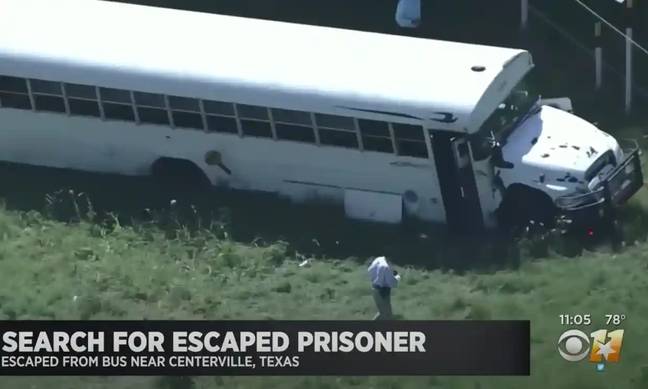 Lopez slashed the driver and then escaped, although no other prisoners did (Credit: CBSDFW)