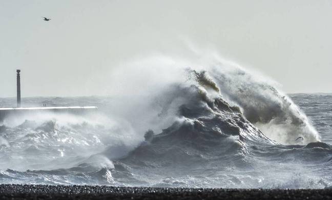 Windy seas (Alamy)