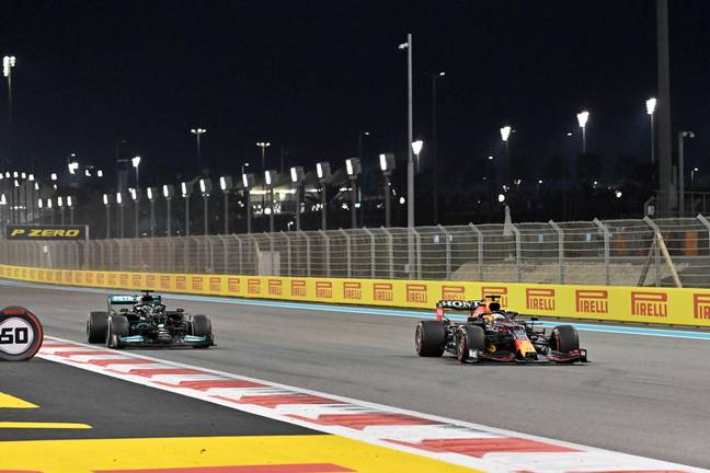 Verstappen and Hamilton on the Yas Marina circuit. Image: Alamy