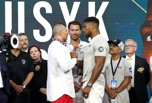 Usyk and Joshua square up before the fight. Image: Alamy