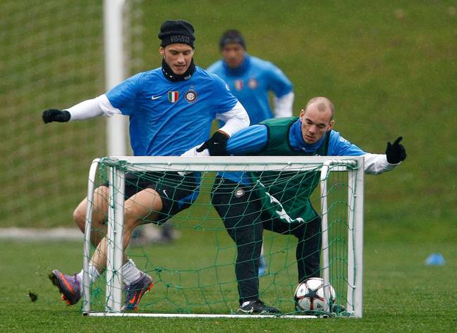 Arnautovic in Inter training with Wesley Sneijder. (Credit: Alamy)