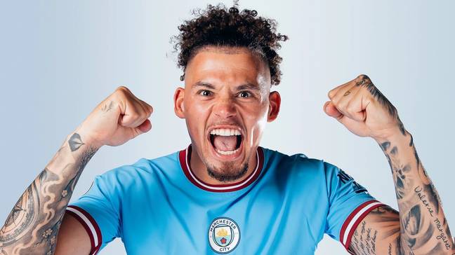Kalvin Phillips signs for Manchester City