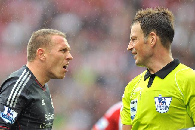 Clattenburg would have been very annoyed by this situation. Image: PA Images