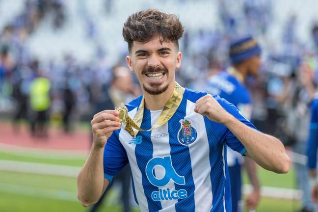 Vitinha celebrating after winning the final of the Portuguese Cup 