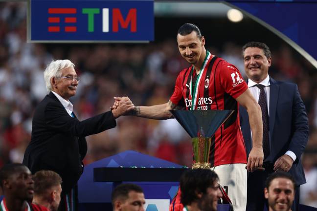 Zlatan getting his hands on the Serie A trophy once again. Image: Alamy