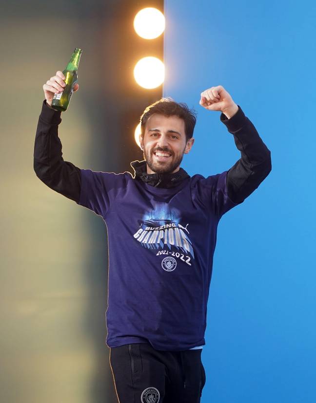 Bernardo Silva durante las celebraciones del título del Manchester City (Imagen: Alami)