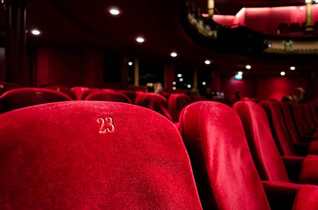 在Tiktok的“ Gentleminions”趋势之后，电影院被迫退款高达1,300英镑。信用：Unplash。