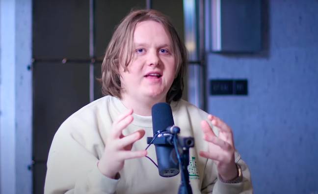 Lewis Capaldi has bravely opened up about his mental health struggles. Credit: YouTube/The Diary Of A CEO