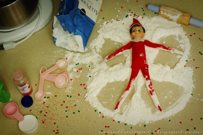 Elf making snow angels. (Credit: asmallsnippet.com)