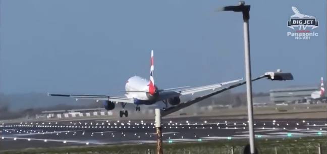 A British Airways plane aborts a landing at Heathrow. Credit: Big Jet TV/YouTube