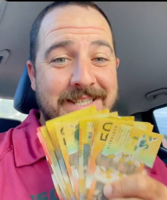 Brad Higgins collects his mates money. Credit: @hc_urban/TikTok 