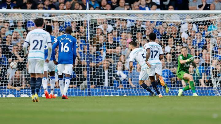 Everton 0-1 Chelsea: Blues victorious at Goodison Park on opening day