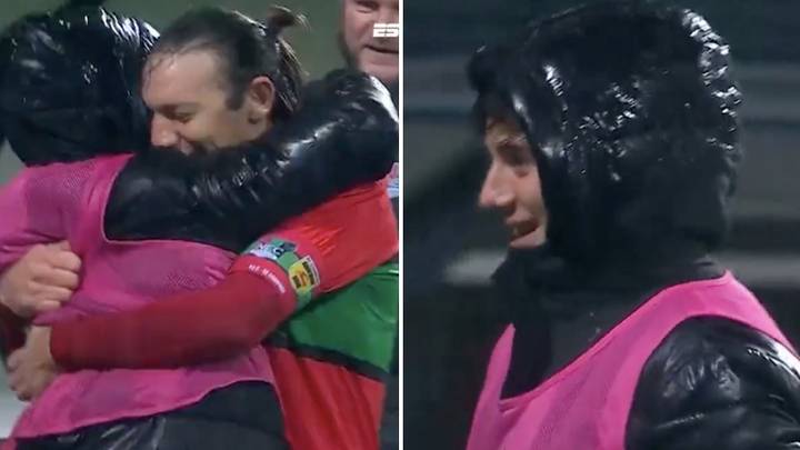 Paraguayan Player Edgar Barreto Celebrates With Ball Boy Son In Beautiful Moment After Record-Breaking Goal