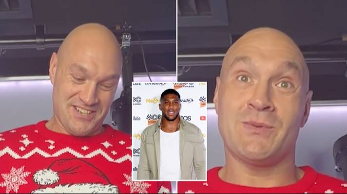 Tyson Fury can't resist poking fun at Anthony Joshua with Christmas cracker joke