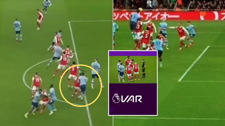 Offside Line Visual Image VAR 'FORGOT to draw offside lines' for Brentford's controversial goal ...