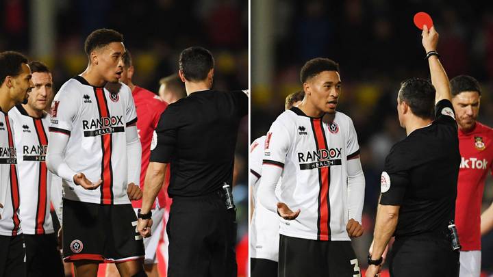 Why referee used a circular red card during Wrexham vs Sheffield United match