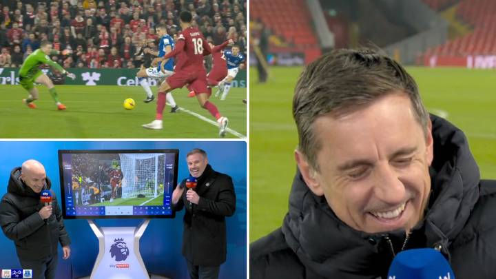 Gary Neville hilariously bullies Jamie Carragher about the 'Carragher Zone'