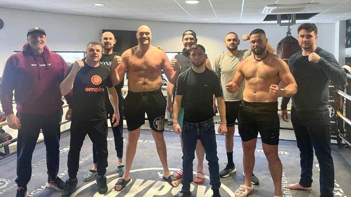 Photo leaves fans believing Tyson Fury was never ready for Oleksandr Usyk