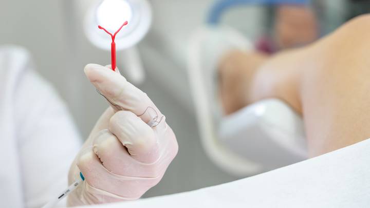 Graphic Clip Shows Exactly How An IUD Is Removed
