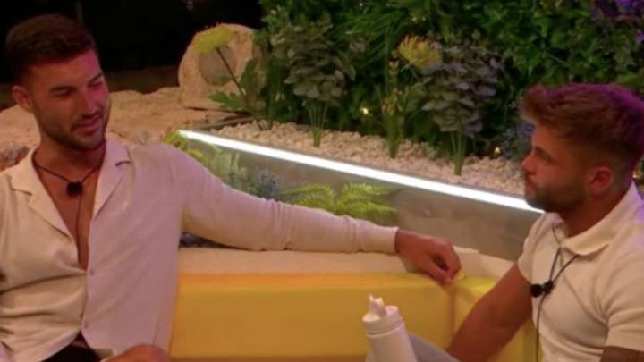 Love Island Viewers Furious After Jake's 'Sneaky' Behaviour In Casa Amor